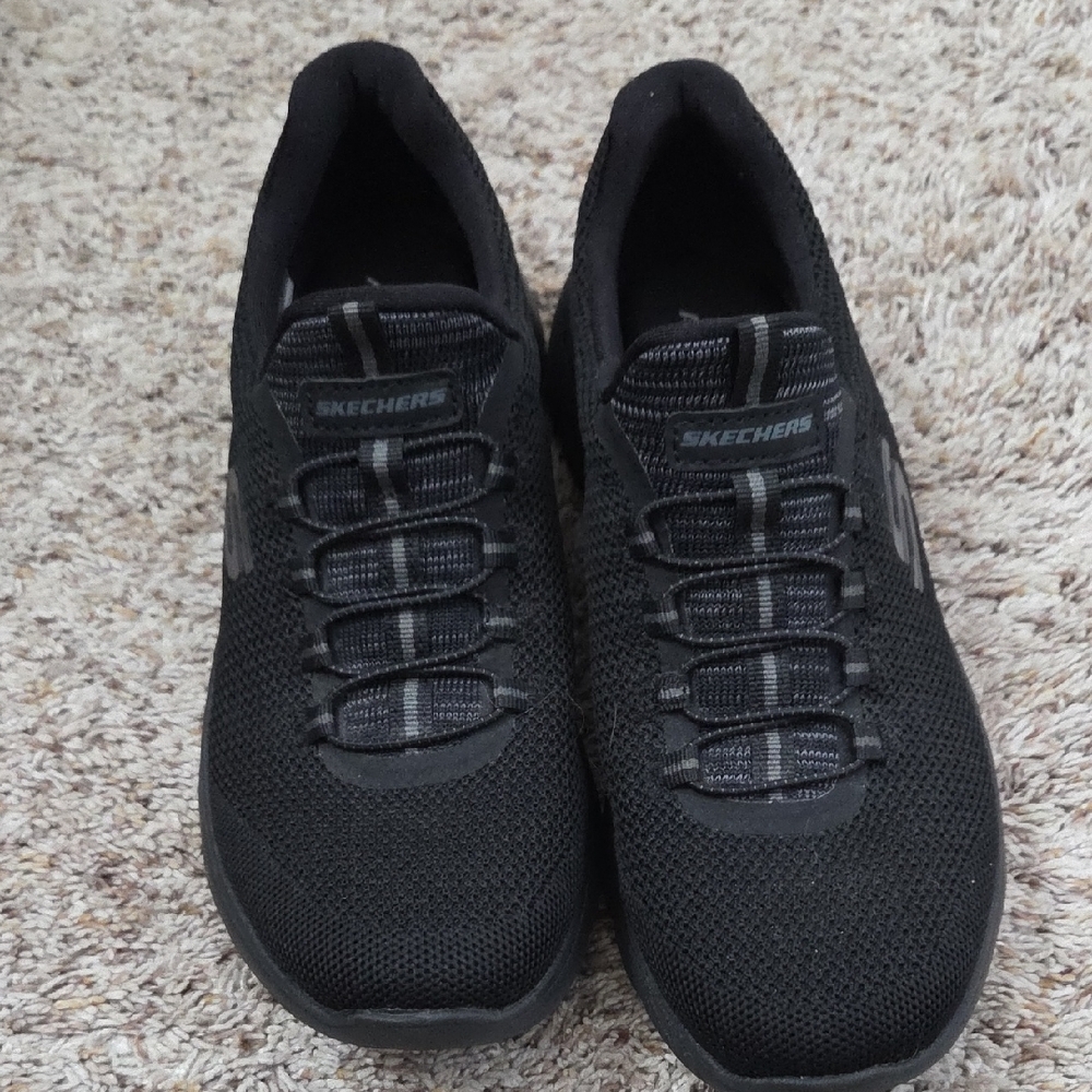 Skechers Women's Black Mesh Sneakers